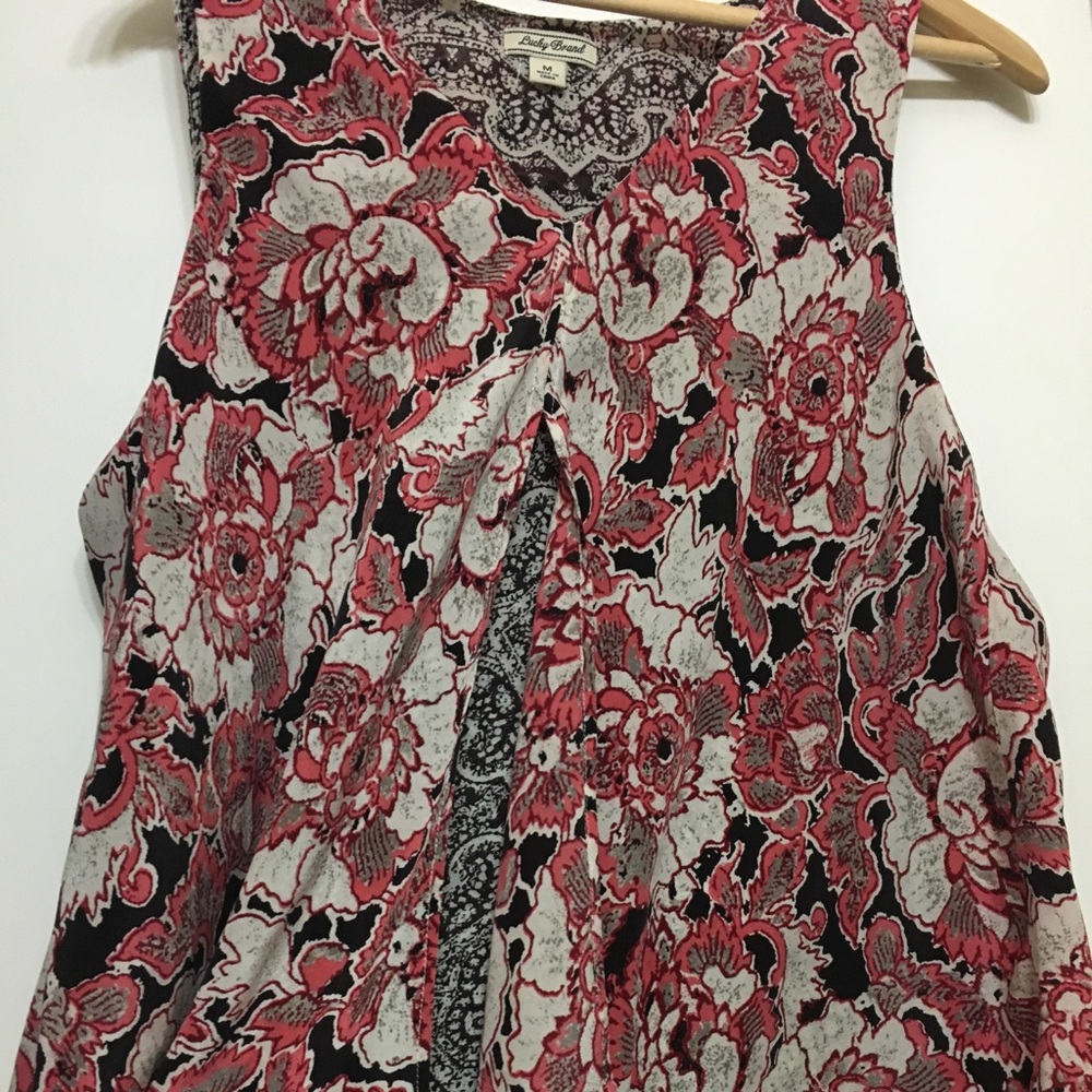 Lucky Brand top